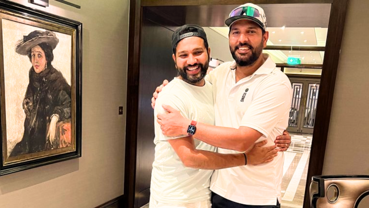 Yuvraj singh came in support of rohit sharma said making hardik pandya captain is a worst call